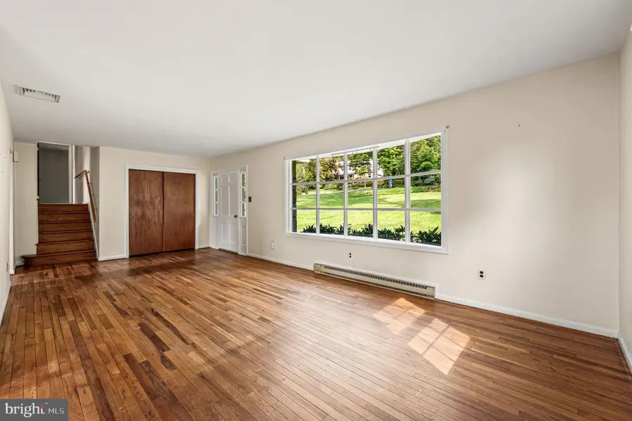 195 Pine Dr, Phoenixville, PA 19460 - #3