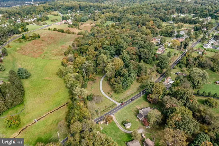 2455 Strasburg Rd, Coatesville, PA 19320 - #3