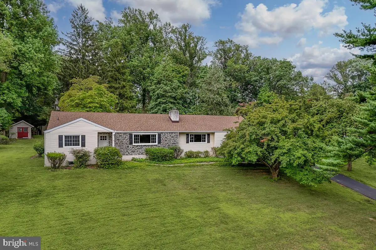 4 Carol Ln, Berwyn, PA 19312 - #1