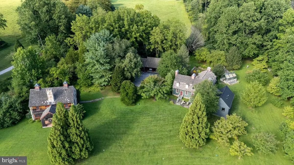 954 Drovers Ln, Chester Springs, PA 19425 - #1