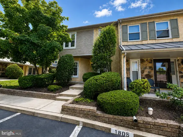 1700 Newmarket Ct #1700, WEST CHESTER, PA 19382