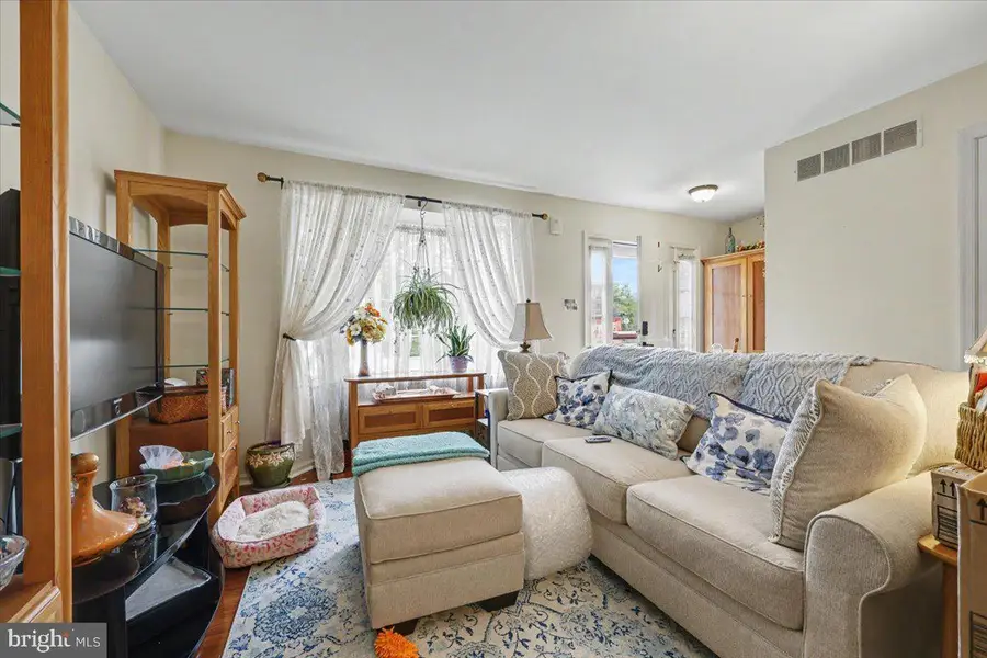 1604 Coventry Pointe Ln, Pottstown, PA 19465 - #3