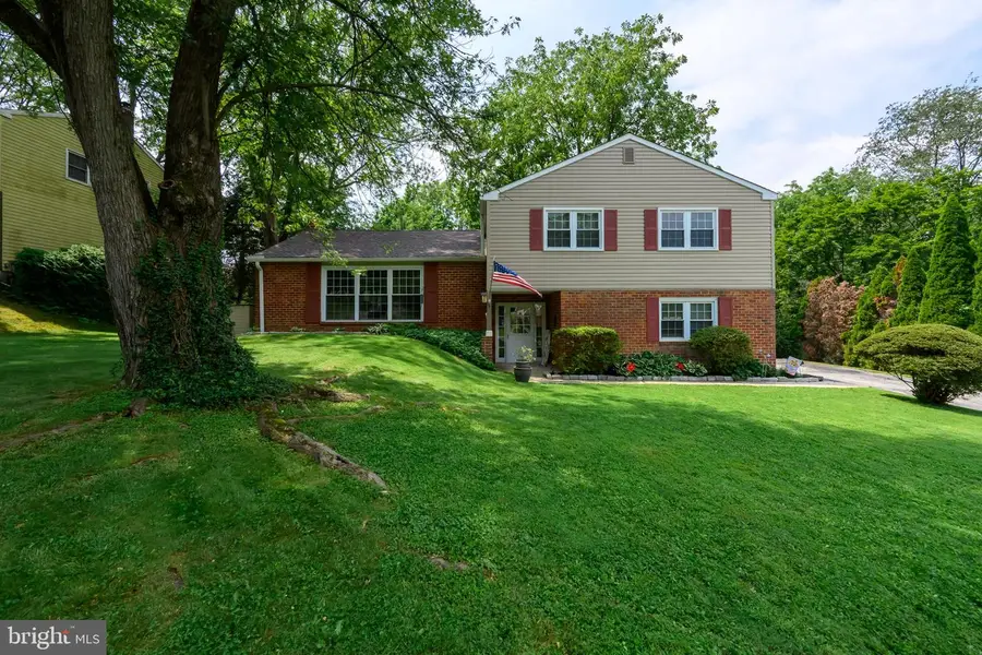834 Easter Dr, West Chester, PA 19382 - #3
