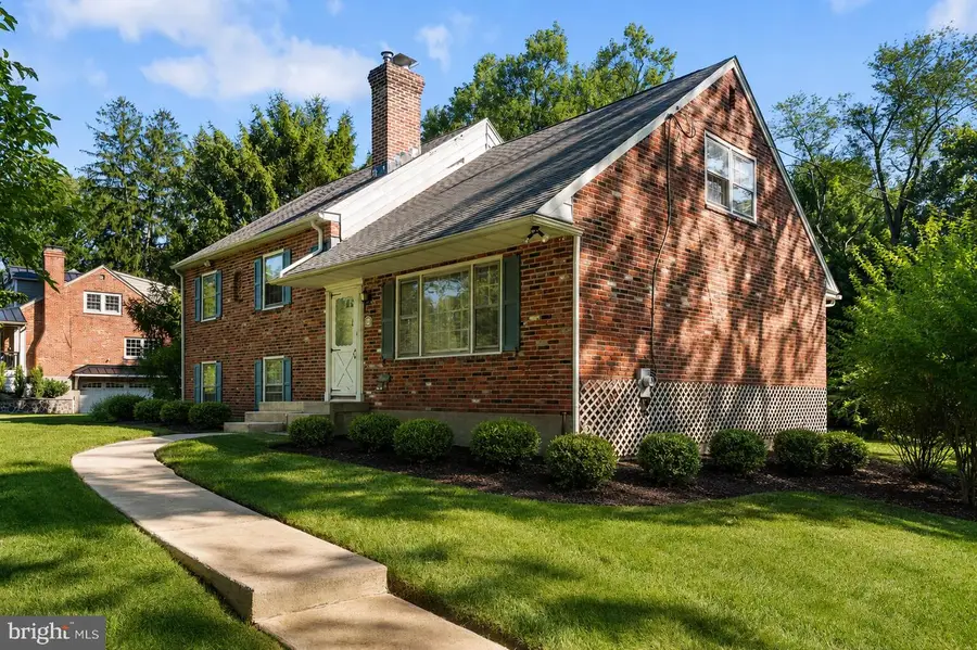 6 Clover Ln, Malvern, PA 19355 - #2