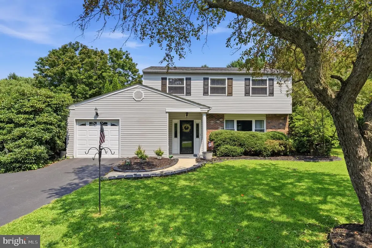 829 Frank Rd, West Chester, PA 19380 - #1