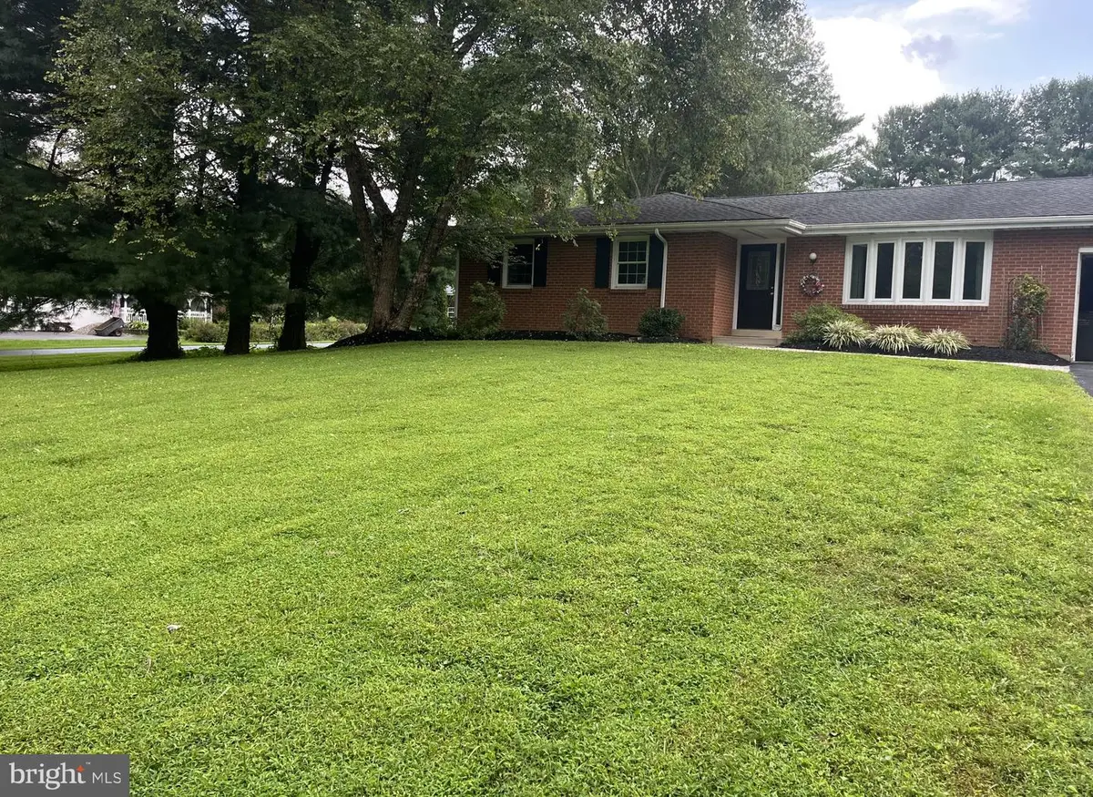 25 Elm Creek Rd, Cochranville, PA 19330 - #1