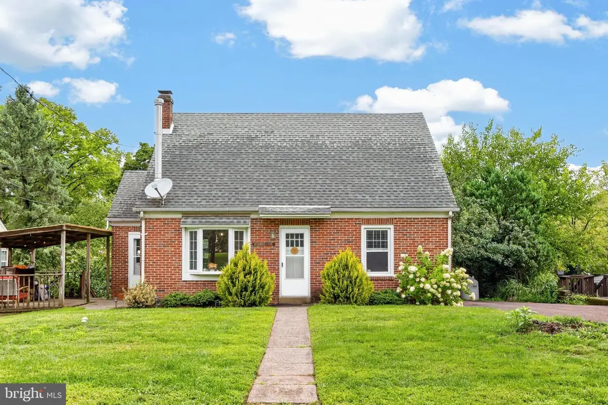241 Root Ave, Pottstown, PA 19465 - #1