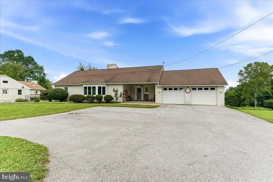 1679 Horseshoe Pike, Glenmoore, PA 19343 - #2