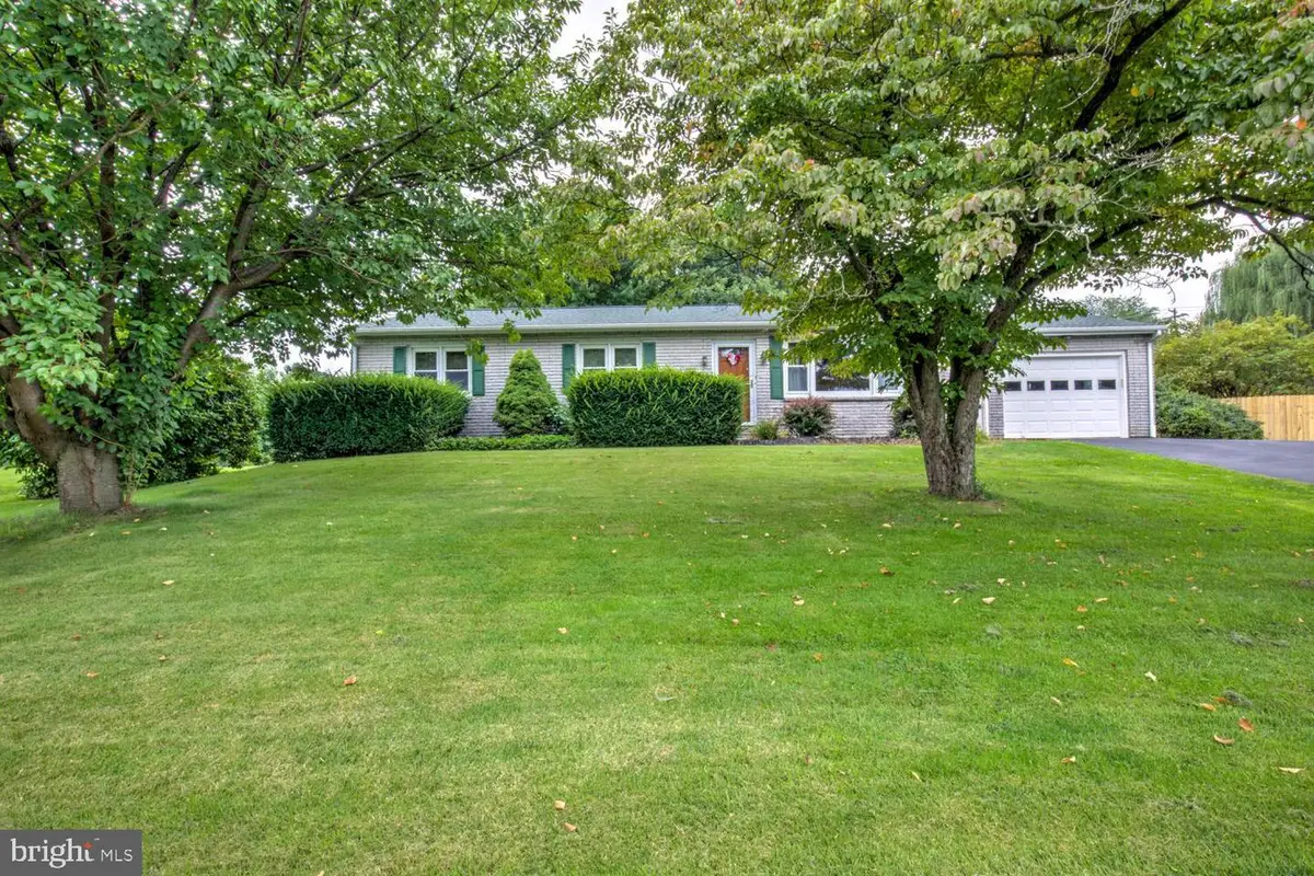 720 Meadow Dr, Honey Brook, PA 19344 - #1