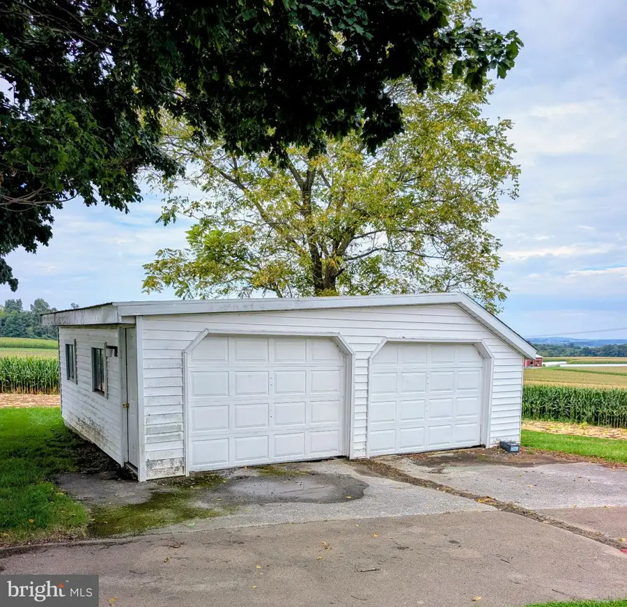 385 Jackson School Rd, Oxford, PA 19363 - #2