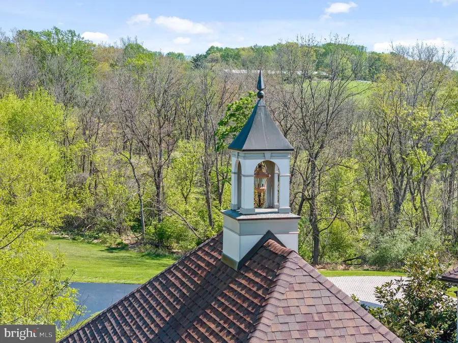 925 Drovers Ln, Chester Springs, PA 19425 - #2