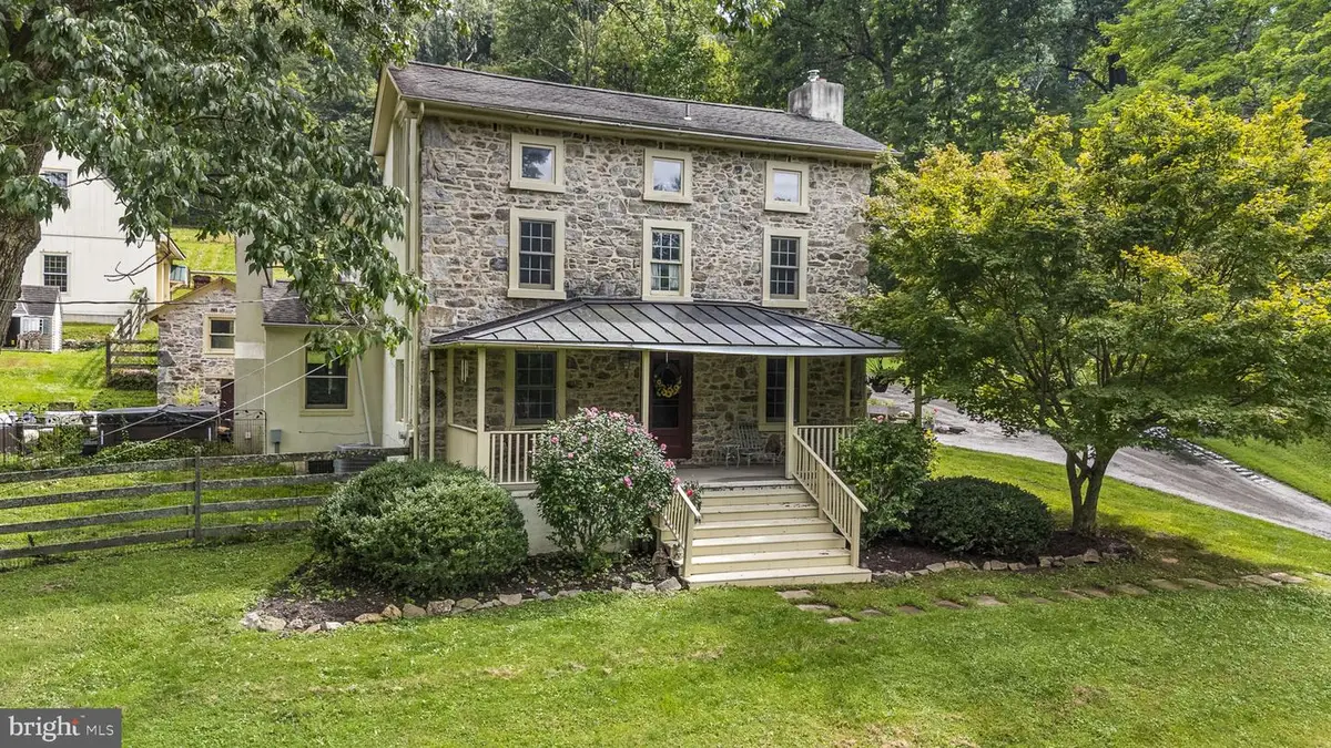 1272 Hollow Rd, Chester Springs, PA 19425 - #1
