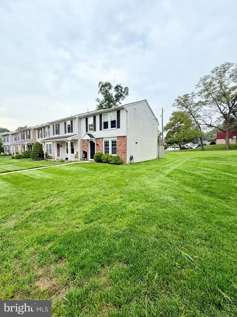 354 Barclay St, Coatesville, PA 19320 - #2