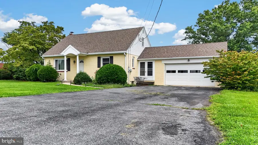 3471 Horseshoe Pike, Honey Brook, PA 19344 - #3