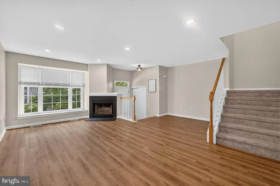 303 Driftwood Ln, Downingtown, PA 19335 - #2
