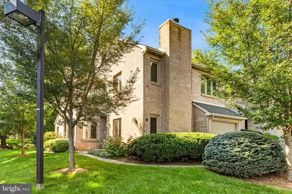 73 Amity Dr, CHESTERBROOK, PA 19087