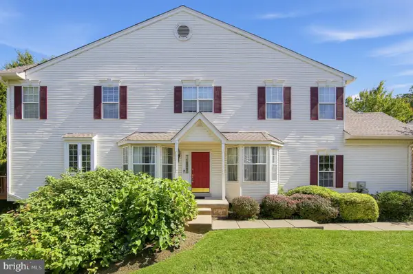 135 Fringetree Dr, WEST CHESTER, PA 19380