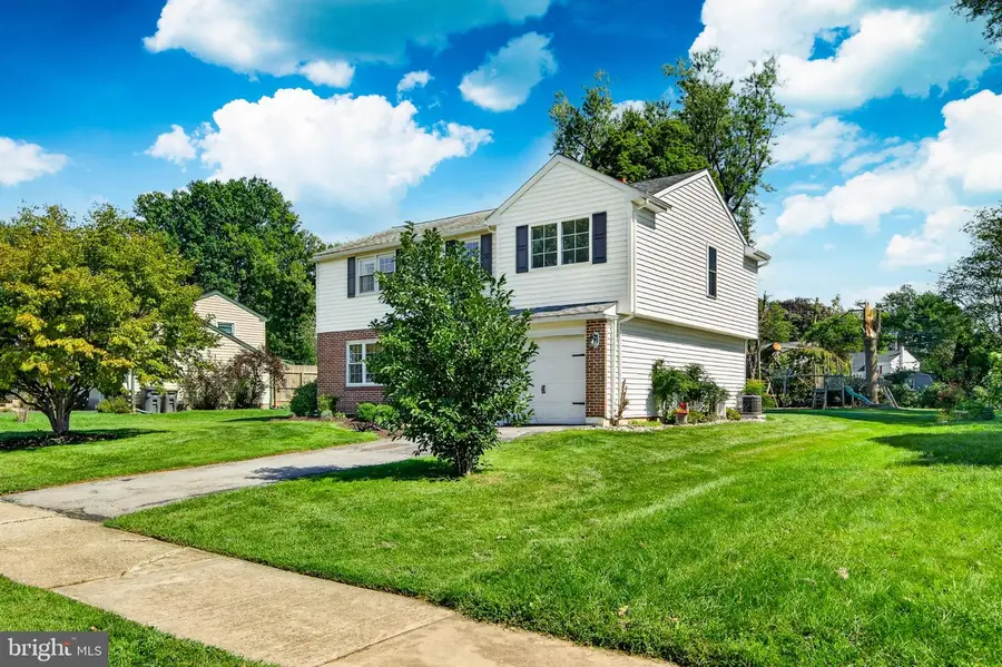 162 Lake Dr, Downingtown, PA 19335 - #2
