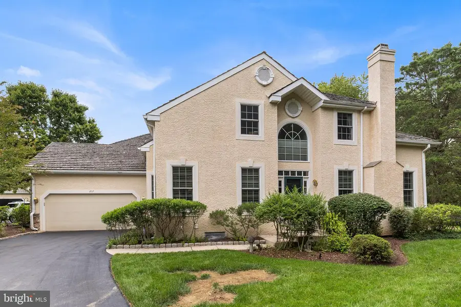 207 Yorktown Pl, Berwyn, PA 19312 - #3