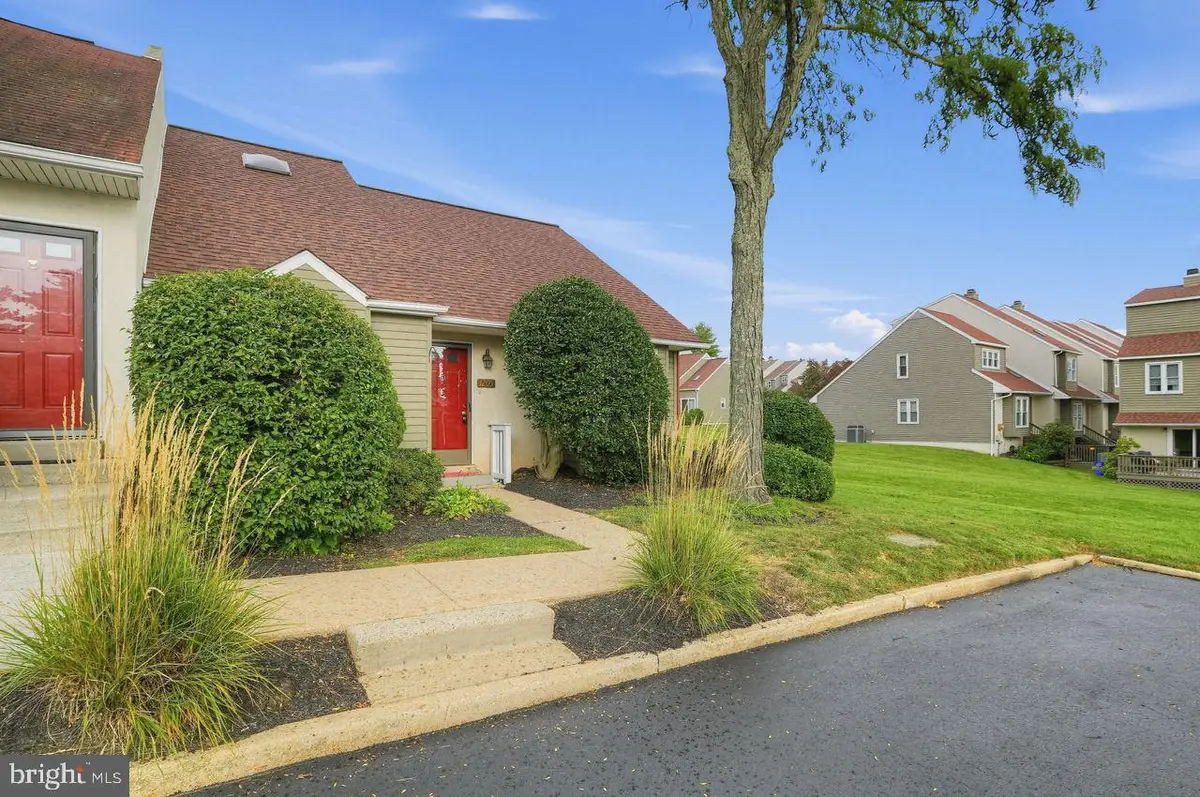 1205 Saint Andrews Ct #1205, Chester Springs, PA 19425 - #1