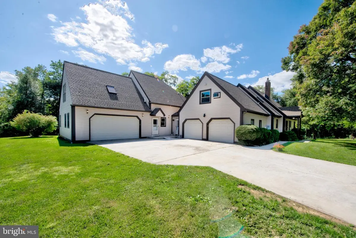 100 Russell Rd, Phoenixville, PA 19460 - #1