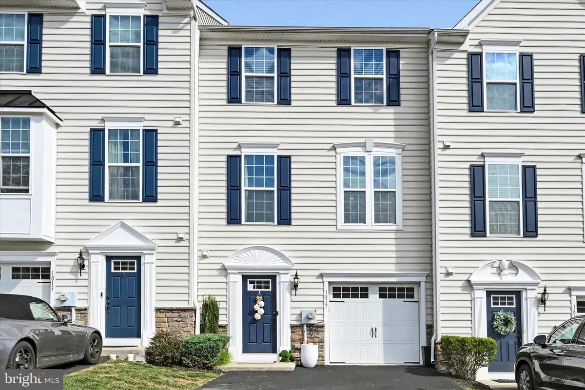 1815 Honeysuckle Ct, Downingtown, PA 19335 - #1