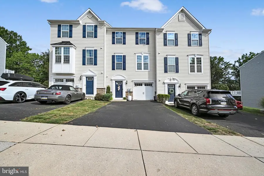 1815 Honeysuckle Ct, Downingtown, PA 19335 - #2