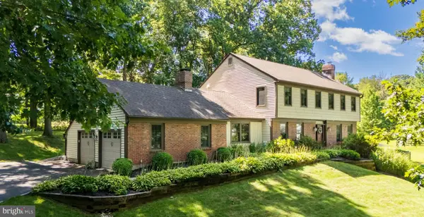 816 Nathan Hale Dr, WEST CHESTER, PA 19382