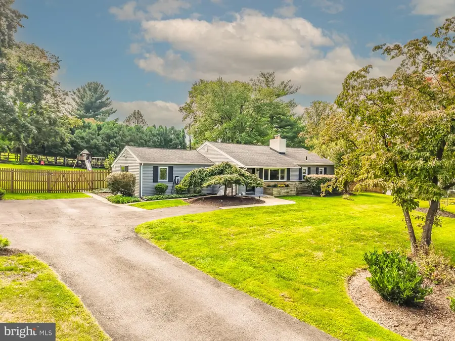 634 Overlook Dr, Downingtown, PA 19335 - #2