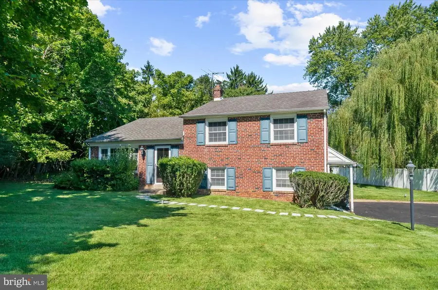 11 Anthony Wayne Dr, Wayne, PA 19087 - #2