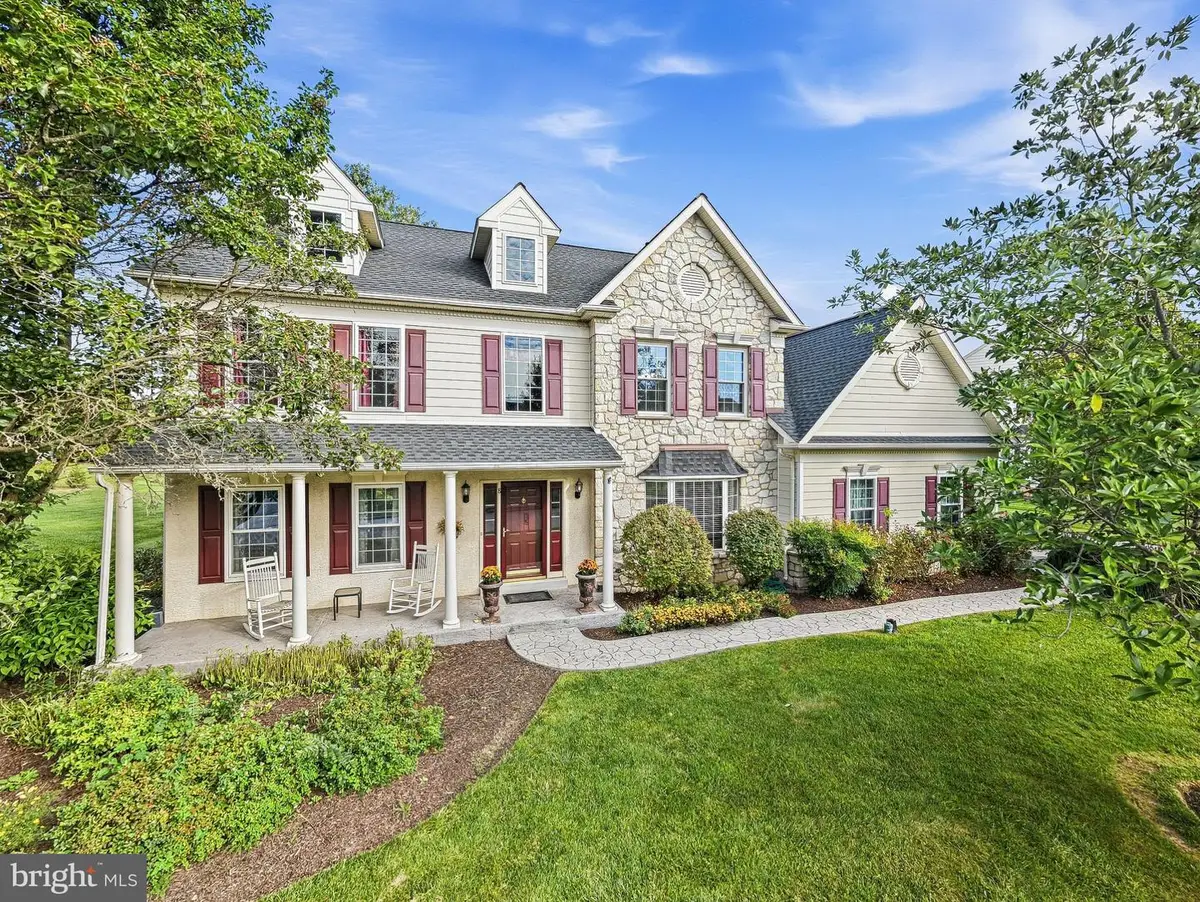 8 Cameron Ct, Exton, PA 19341 - #1