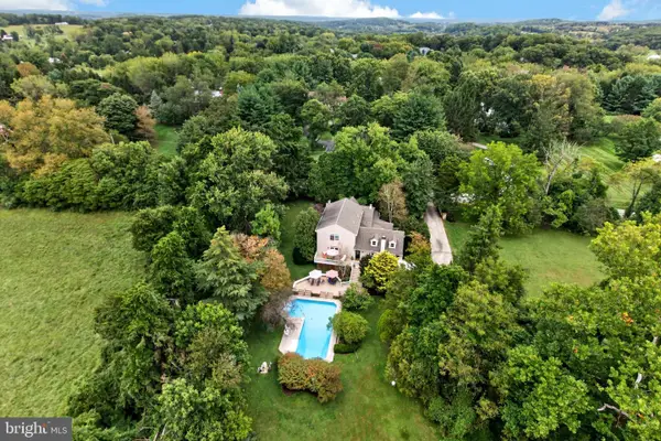 1043 Bodine Rd, CHESTER SPRINGS, PA 19425