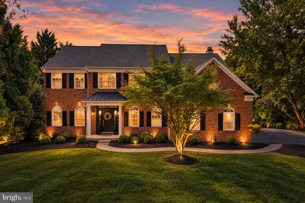 1370 Stonegate Dr, DOWNINGTOWN, PA 19335