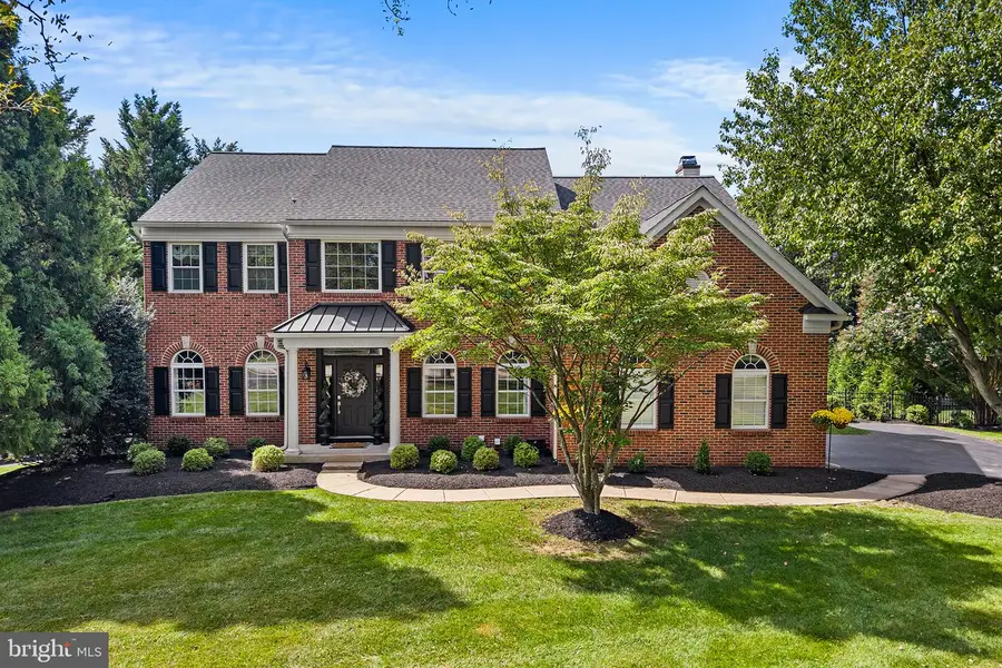 1370 Stonegate Dr, Downingtown, PA 19335 - #2