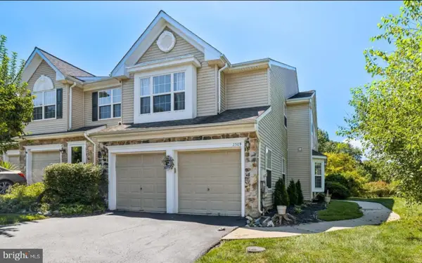 2309 Periwinkle Ct, PHOENIXVILLE, PA 19460
