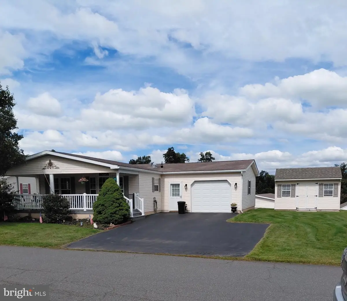 535 Conestoga Dr, Coatesville, PA 19320 - #1