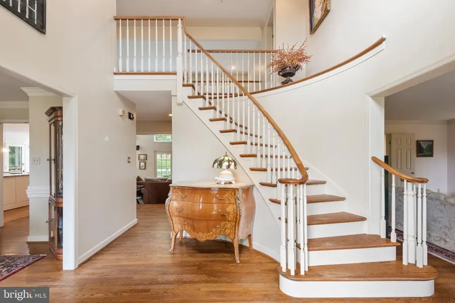 850 Springbank Ln, Wayne, PA 19087 - #2