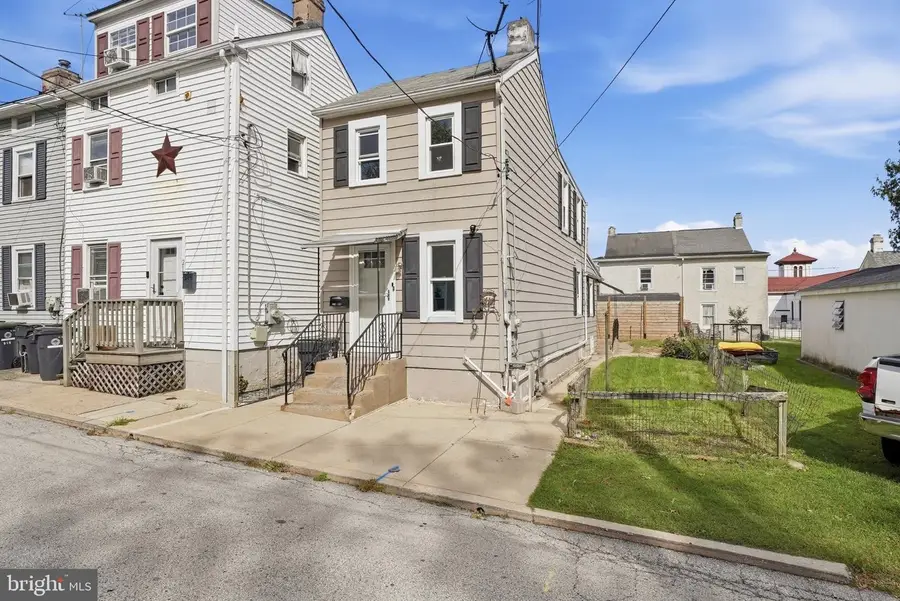 213 Airy St, Phoenixville, PA 19460 - #2