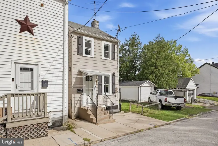 213 Airy St, Phoenixville, PA 19460 - #3