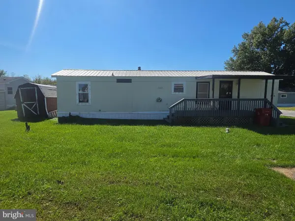 864 Aspen Ave, SPRING CITY, PA 19475