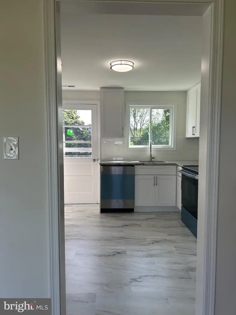 960 N Walnut St, Coatesville, PA 19320 - #2