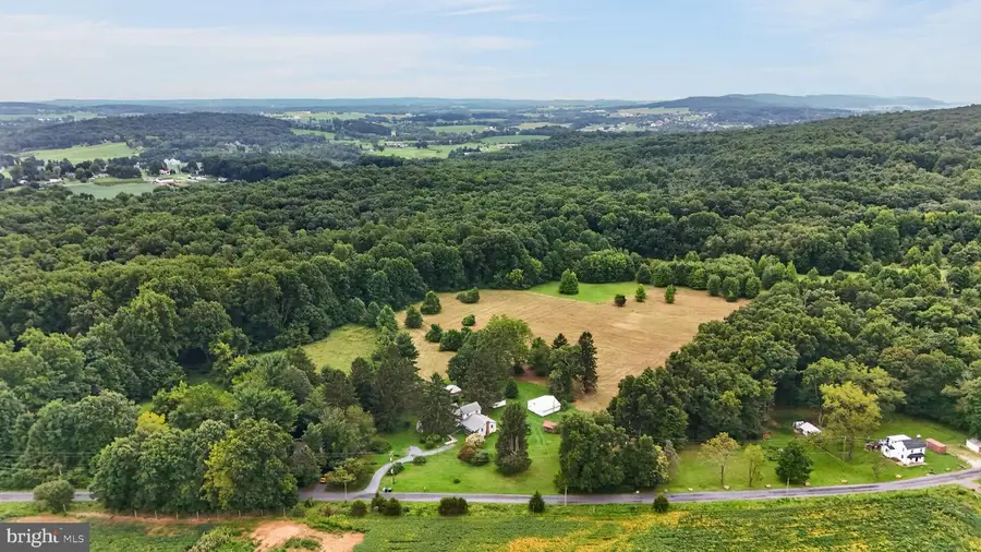 230 Laurel Rd, Elverson, PA 19520 - #2