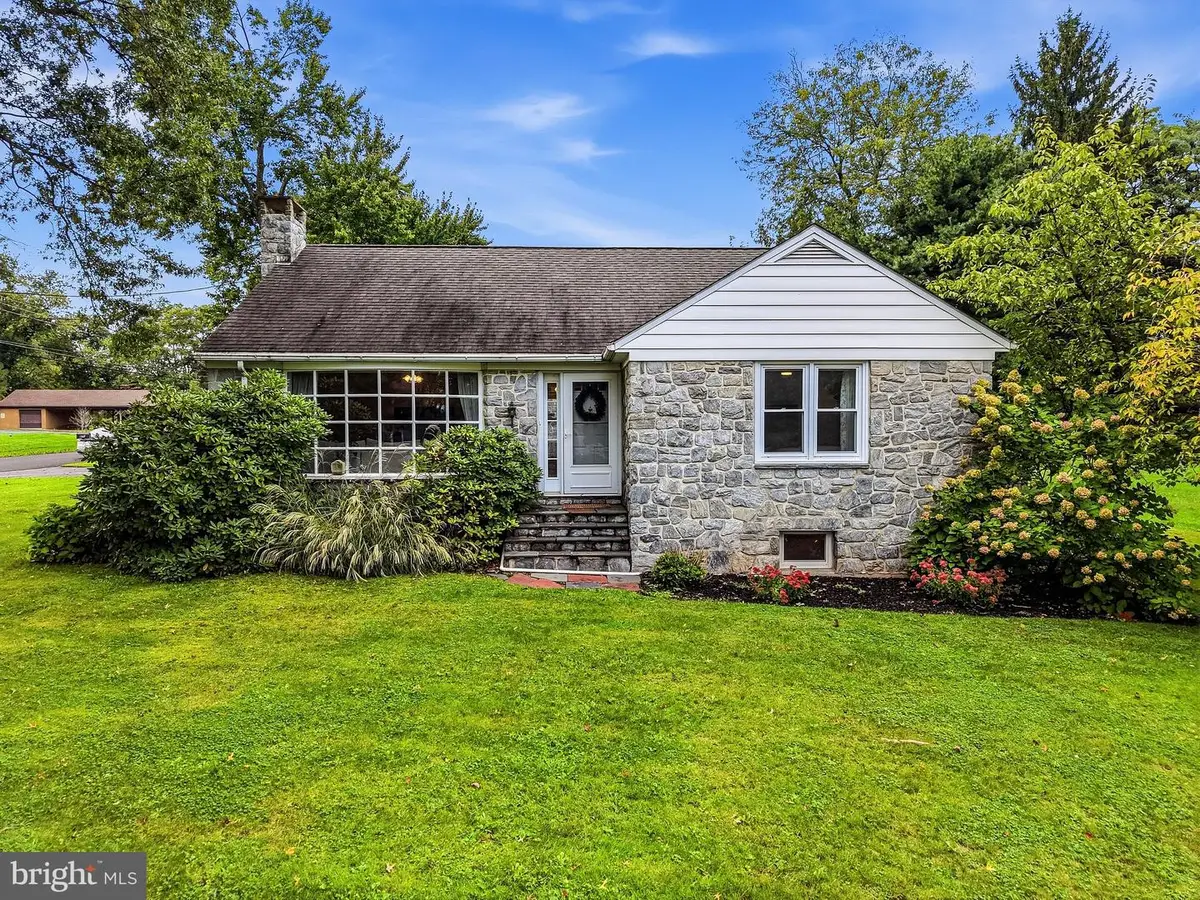 971 Keen Rd, Pottstown, PA 19465 - #1