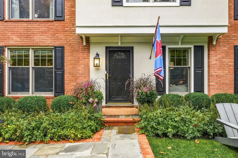 393 Colket Ln, Wayne, PA 19087 - #3