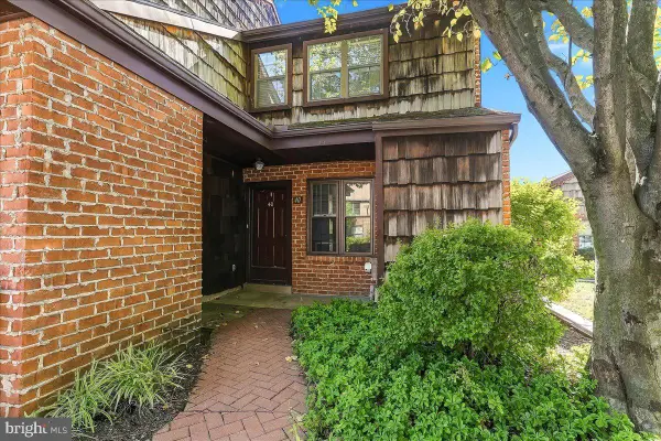 40 Witherspoon Ct, WAYNE, PA 19087