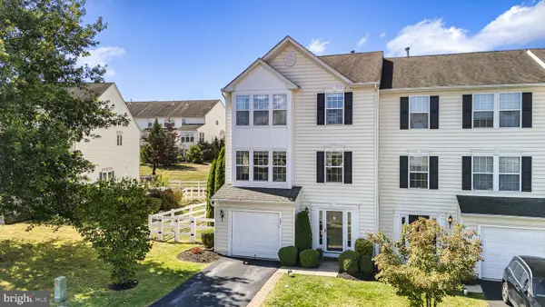37 Bayberry Ln, POTTSTOWN, PA 19465
