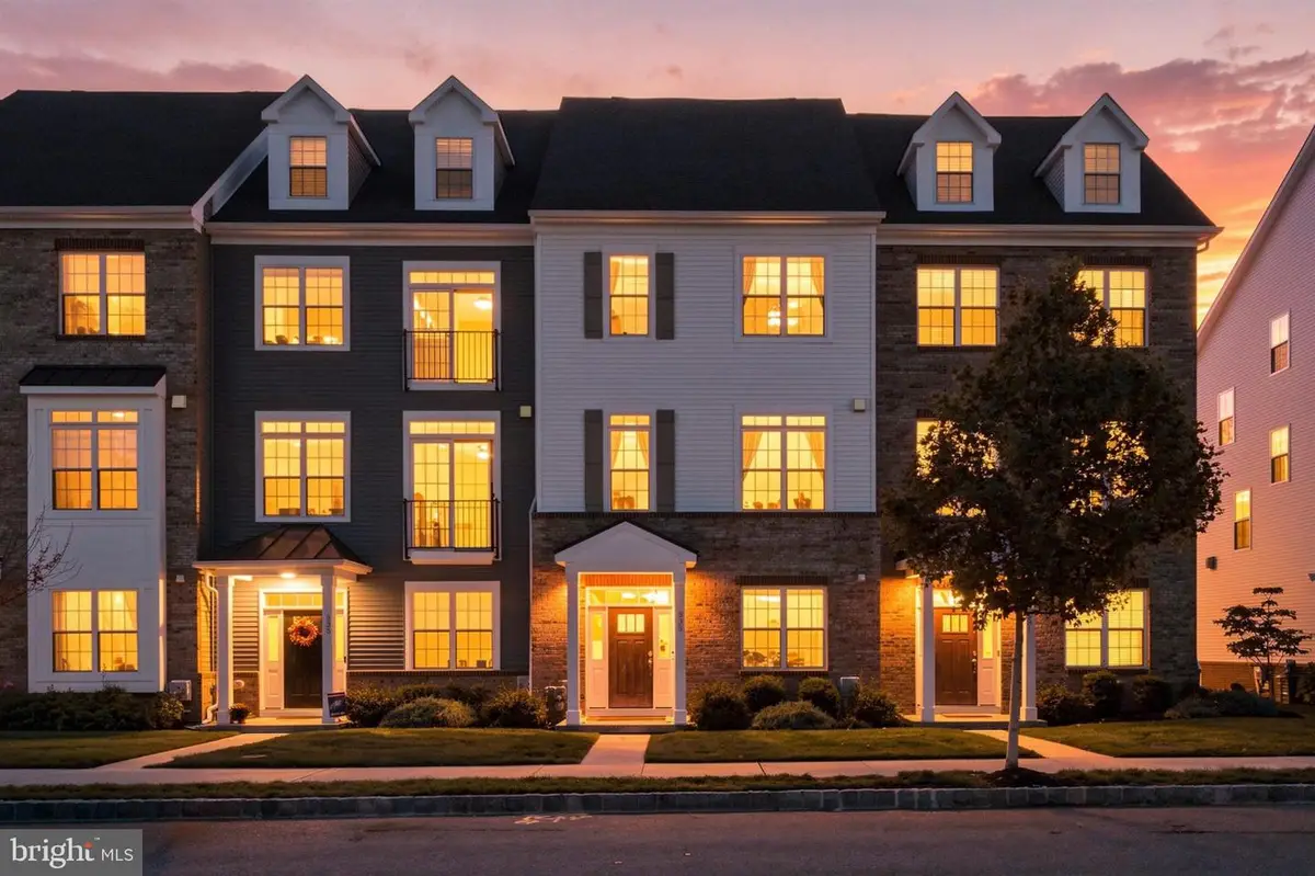 533 Bennett St, Phoenixville, PA 19460 - #1
