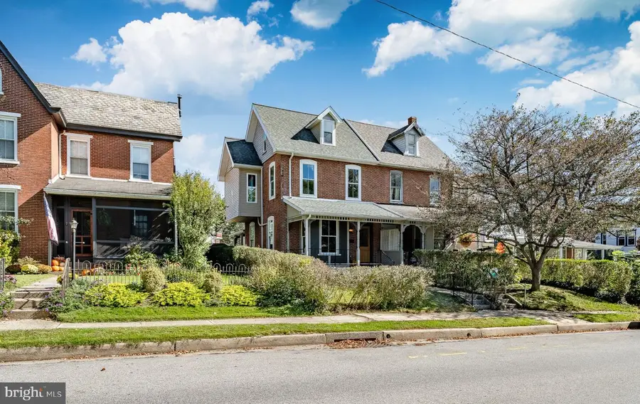 409 S Union St, Kennett Square, PA 19348 - #2