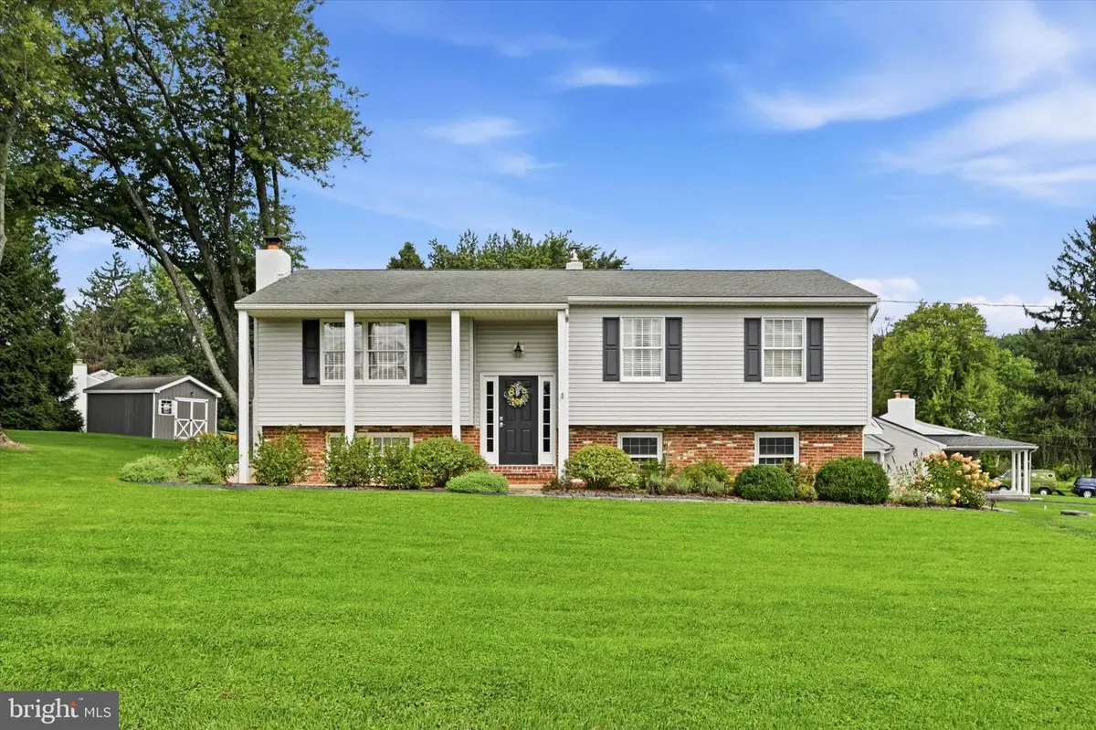 23 Andover Rd, Glenmoore, PA 19343 - #1