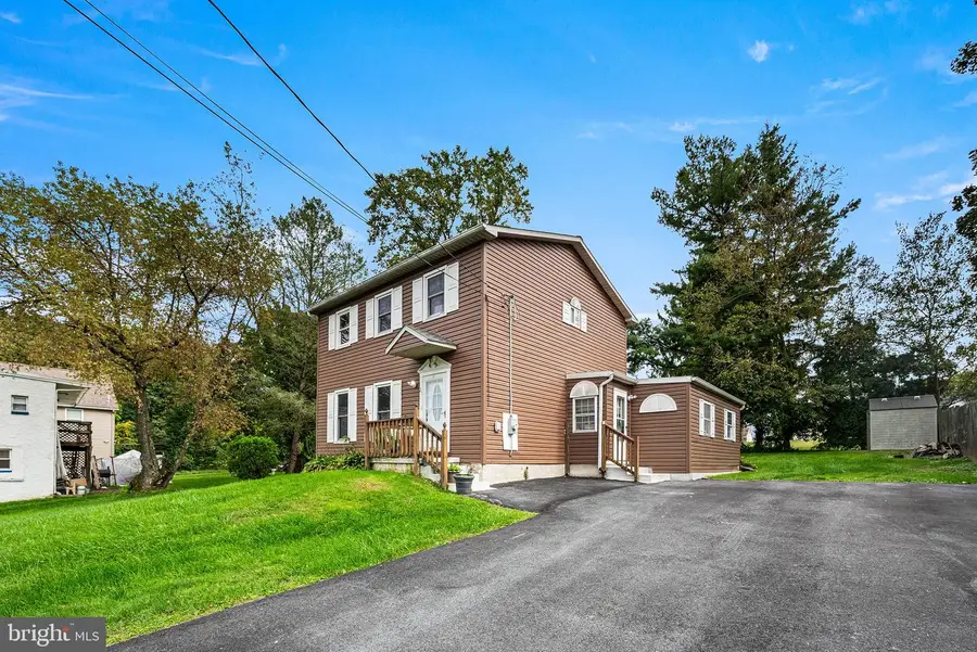 25 New St, Coatesville, PA 19320 - #2